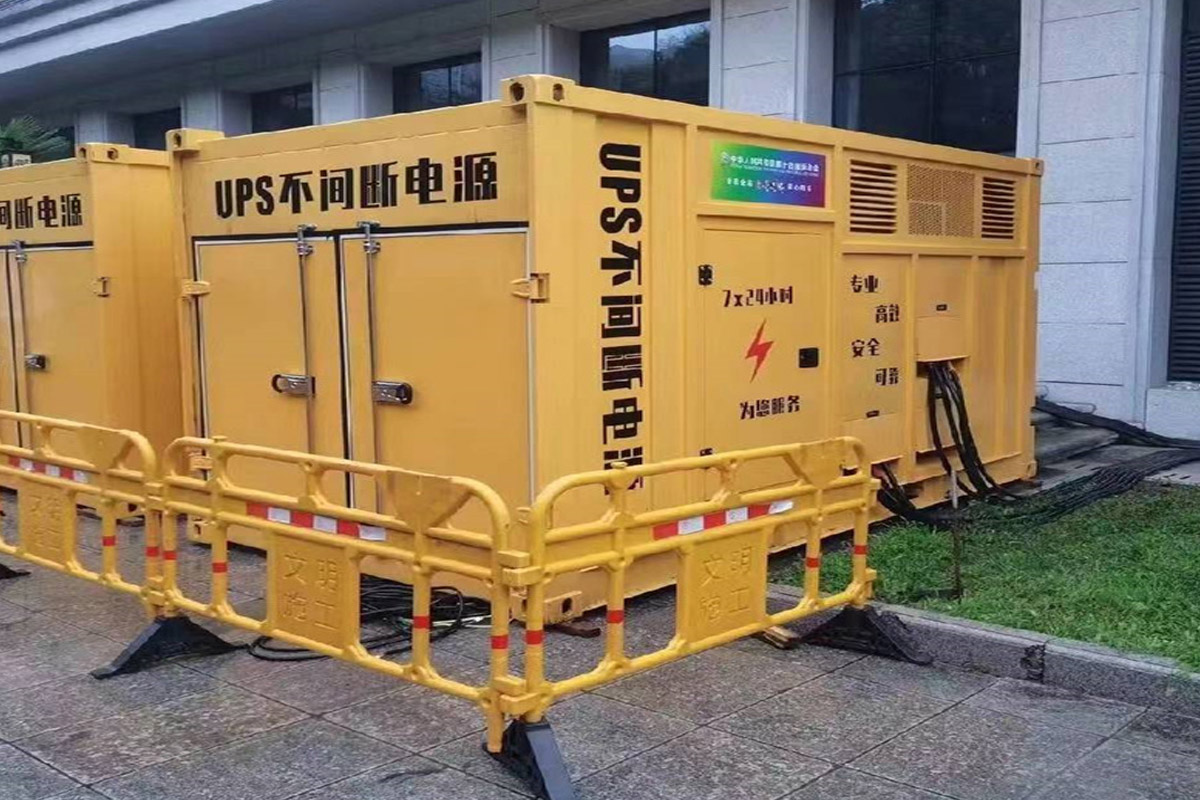 白塔发电机租赁施工现场