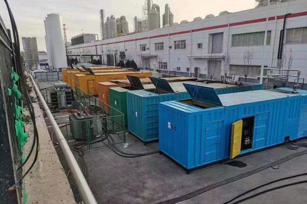 白塔发电机租赁施工现场